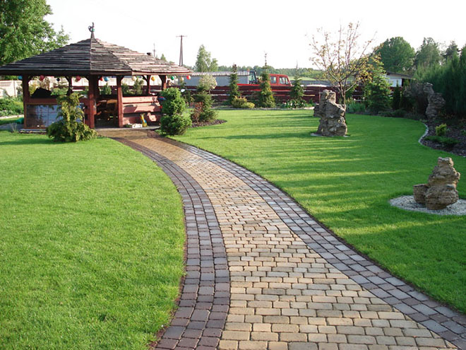 Декоративни градински пътеки